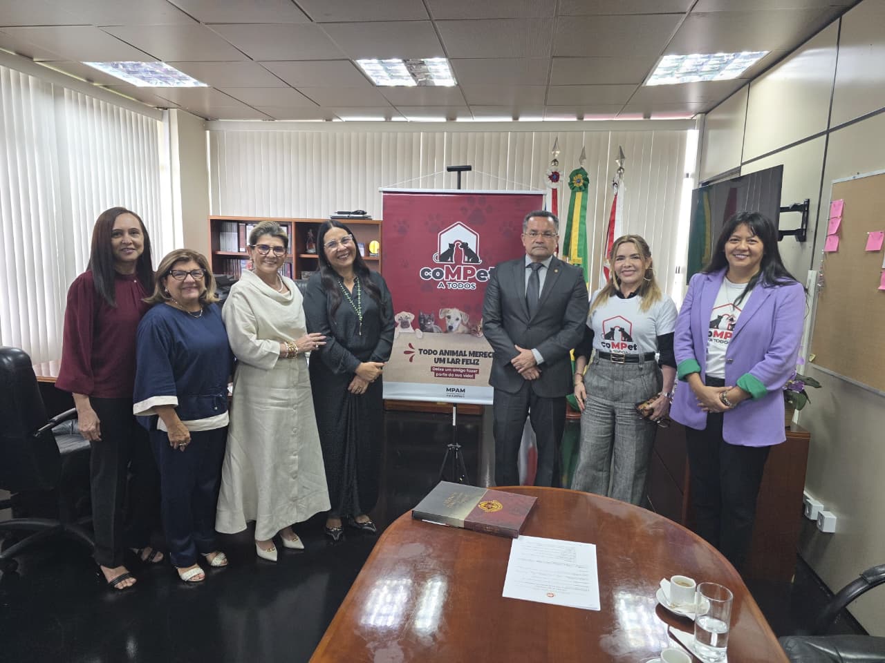 Ministério Público e TRE-AM alinham ações voltadas à proteção animal