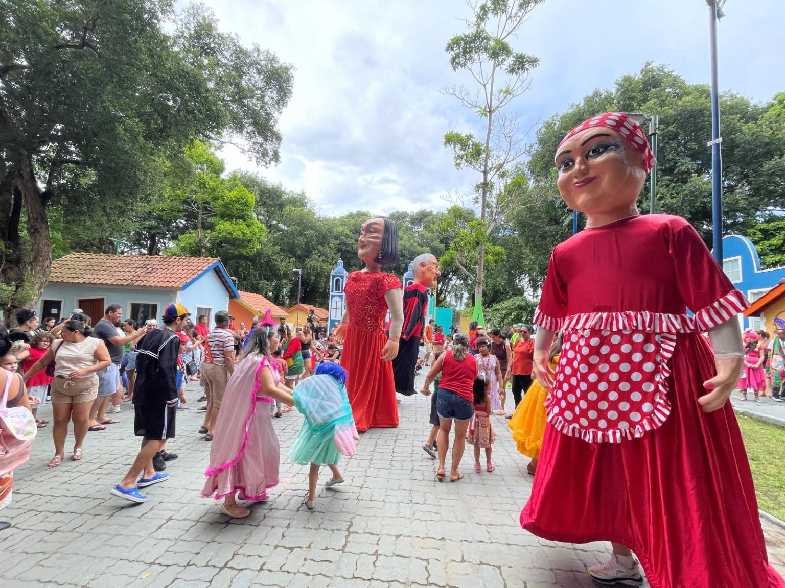 Primeiro bailinho de Carnaval no parque Cidade da Criança reúne quase 800 visitantes