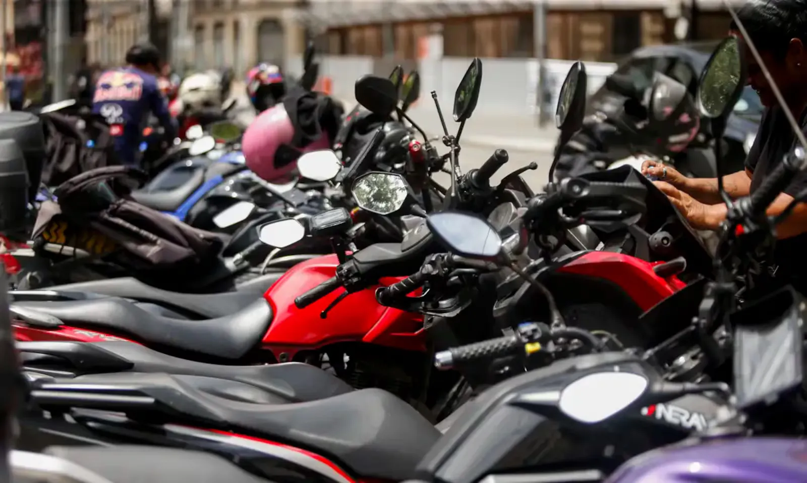 Regulação do trabalho por aplicativo vai avançar na Câmara, diz Hugo Motta