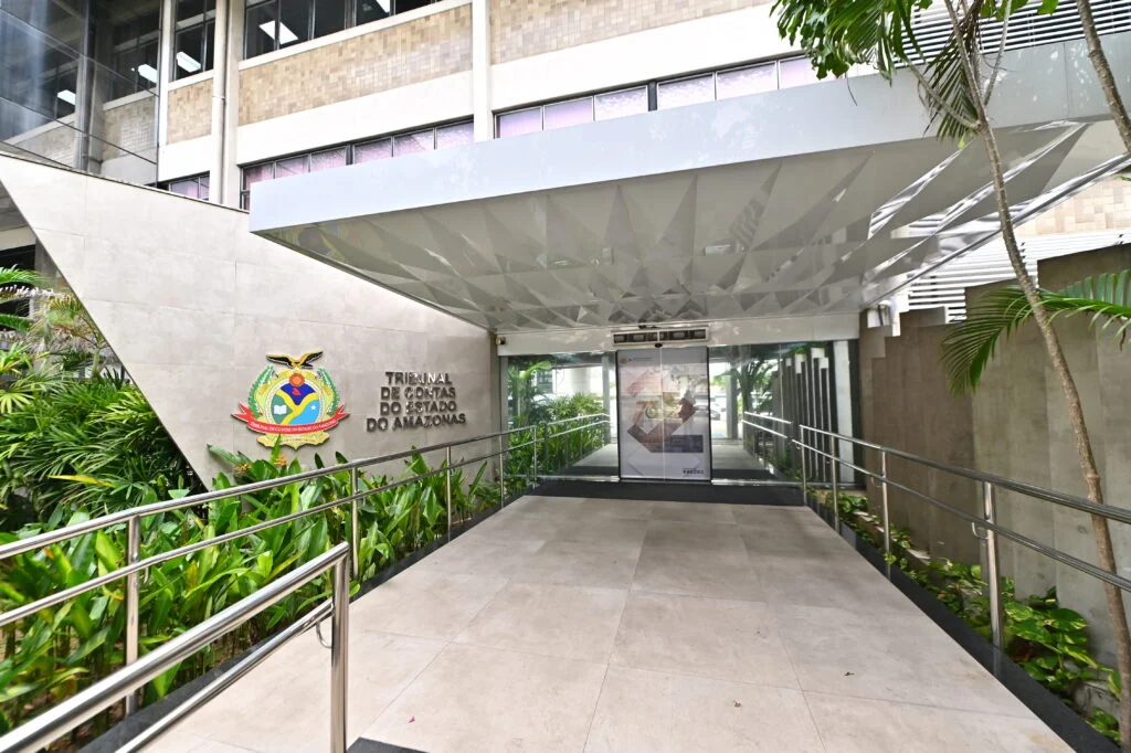 Gestores que não prestarem contas ao TCE-AM podem receber multas e perder direito a candidatura