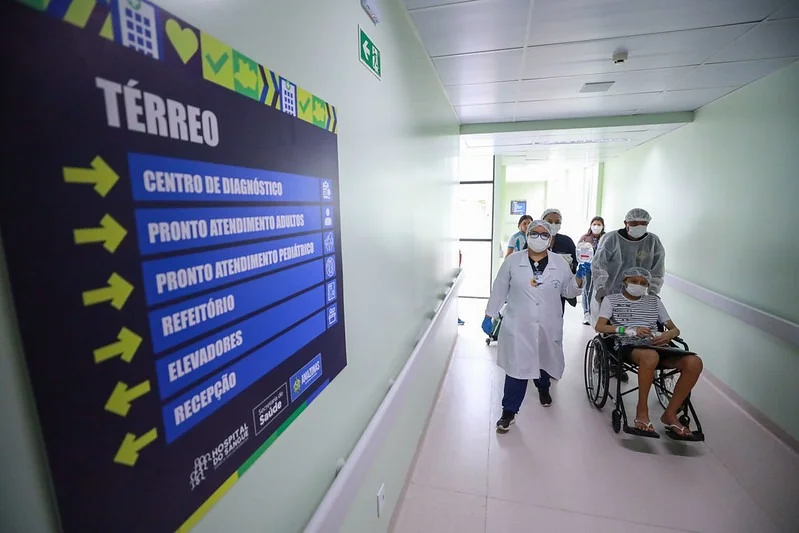 Hospital do Sangue inicia atendimento e recebe primeiros pacientes transferidos