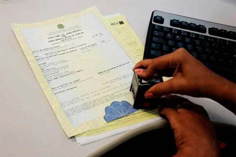 Cartórios no AM lançam serviço digital para reconhecimento de paternidade