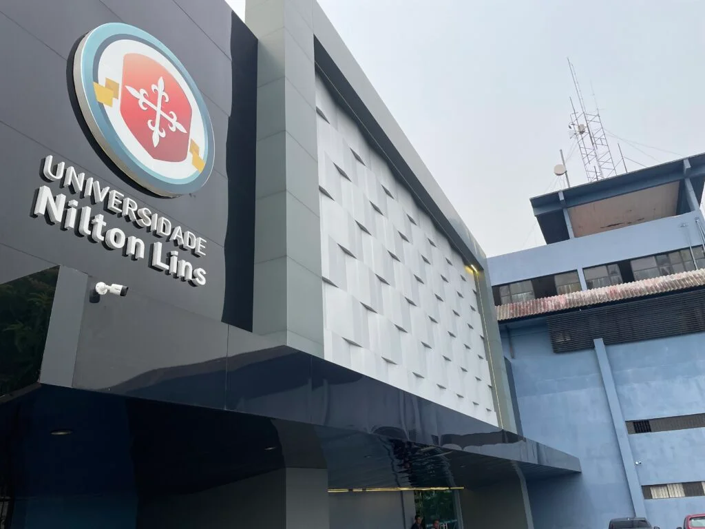 Em Manaus, universidade investe em IA e oferta cursos semipresenciais