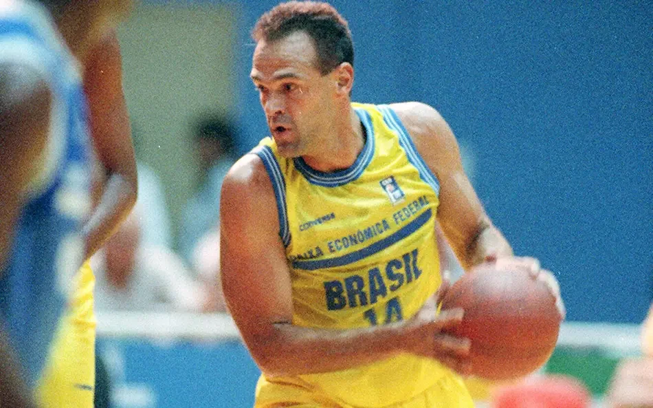 Morre Oscar Schmidt, 68 anos, lenda do basquete brasileiro