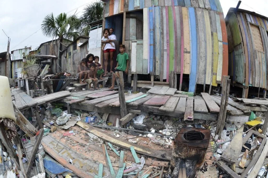 Boletim aponta queda nos índices de extrema pobreza e pobreza na Região Metropolitana de Manaus