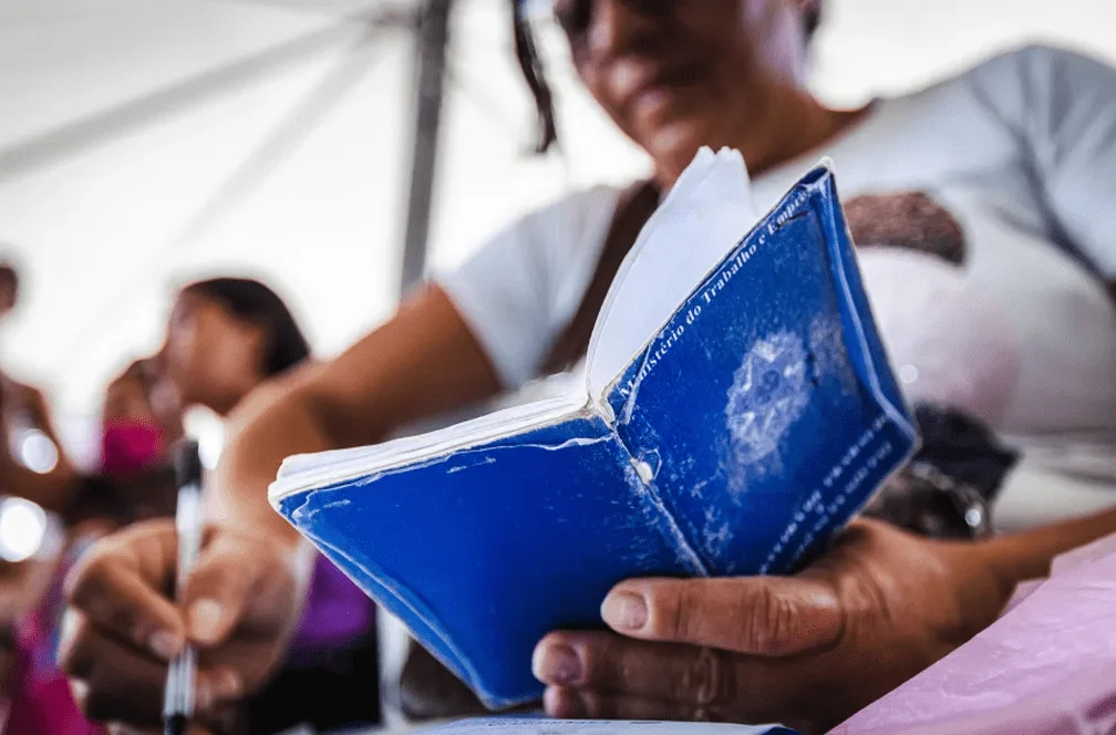 Empresa de Santa Catarina recruta trabalhadores em Manaus; 50 vagas