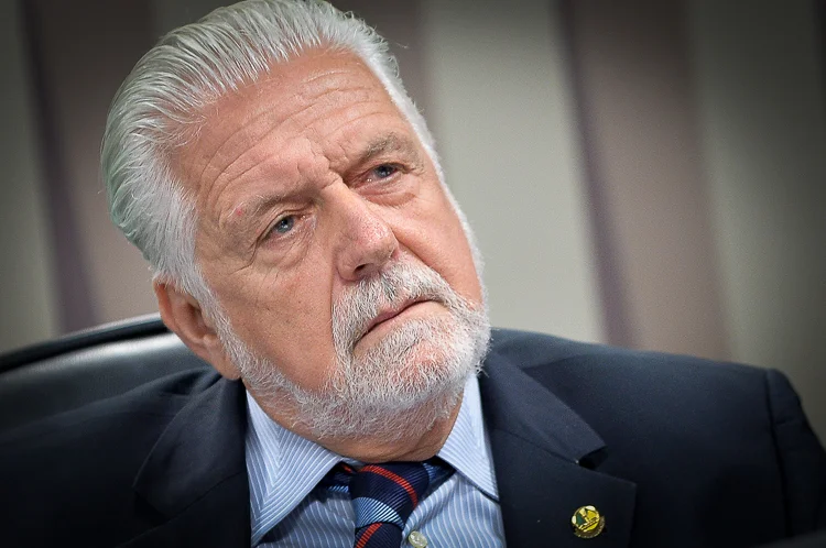 Operação da PF investiga líder do governo Lula, senador Jaques Wagner