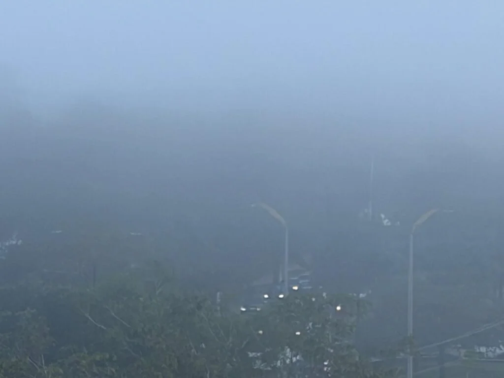 Manaus amanhece sob forte neblina e voos internacionais são desviados