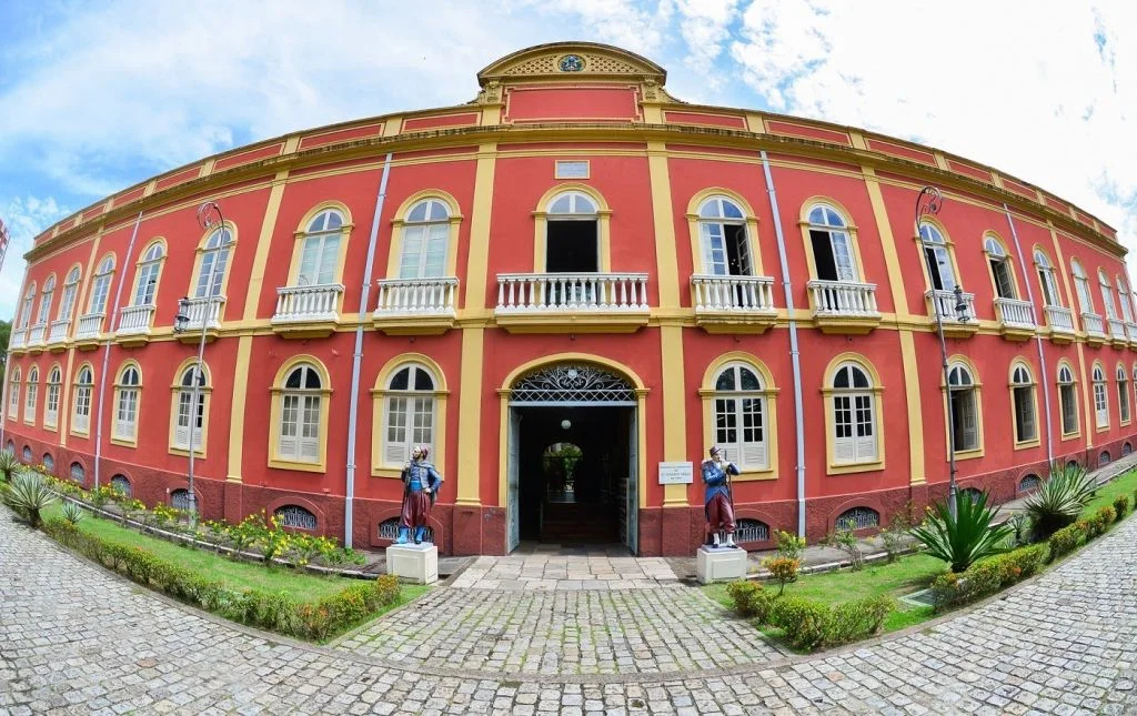 Espaços culturais terão horários especiais de funcionamento nesta quinta-feira