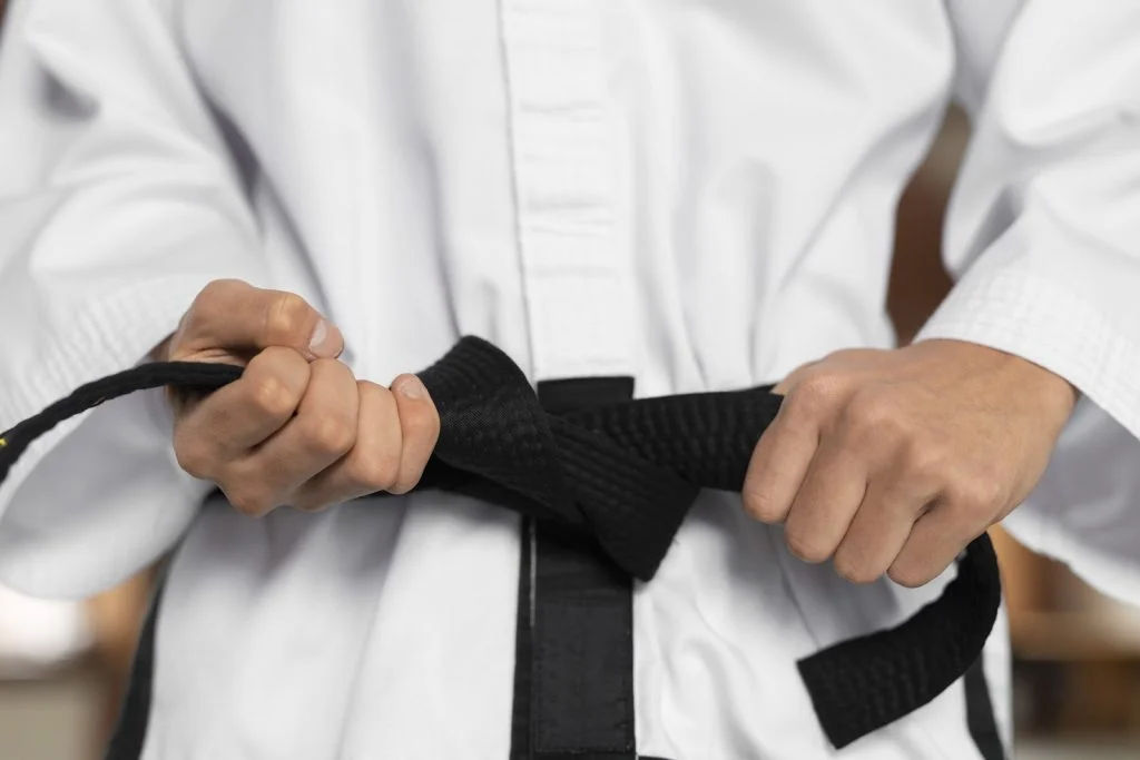 Após nova prisão, de professor de jiu-jitsu, por pedofilia, PC-AM alerta alunos em academias