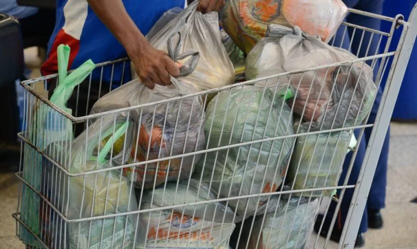 Cesta básica mais cara em 17 capitais brasileiras em junho