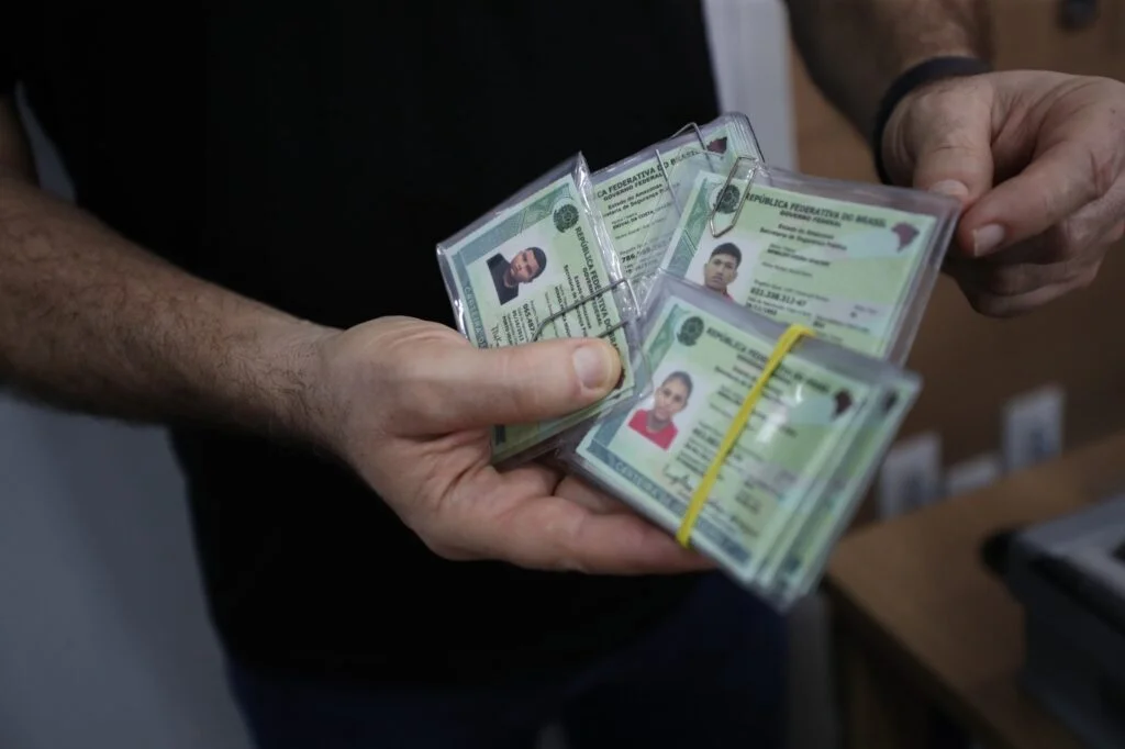 SSP-AM reforça atendimento prioritário para idosos e PcDs obterem identidade