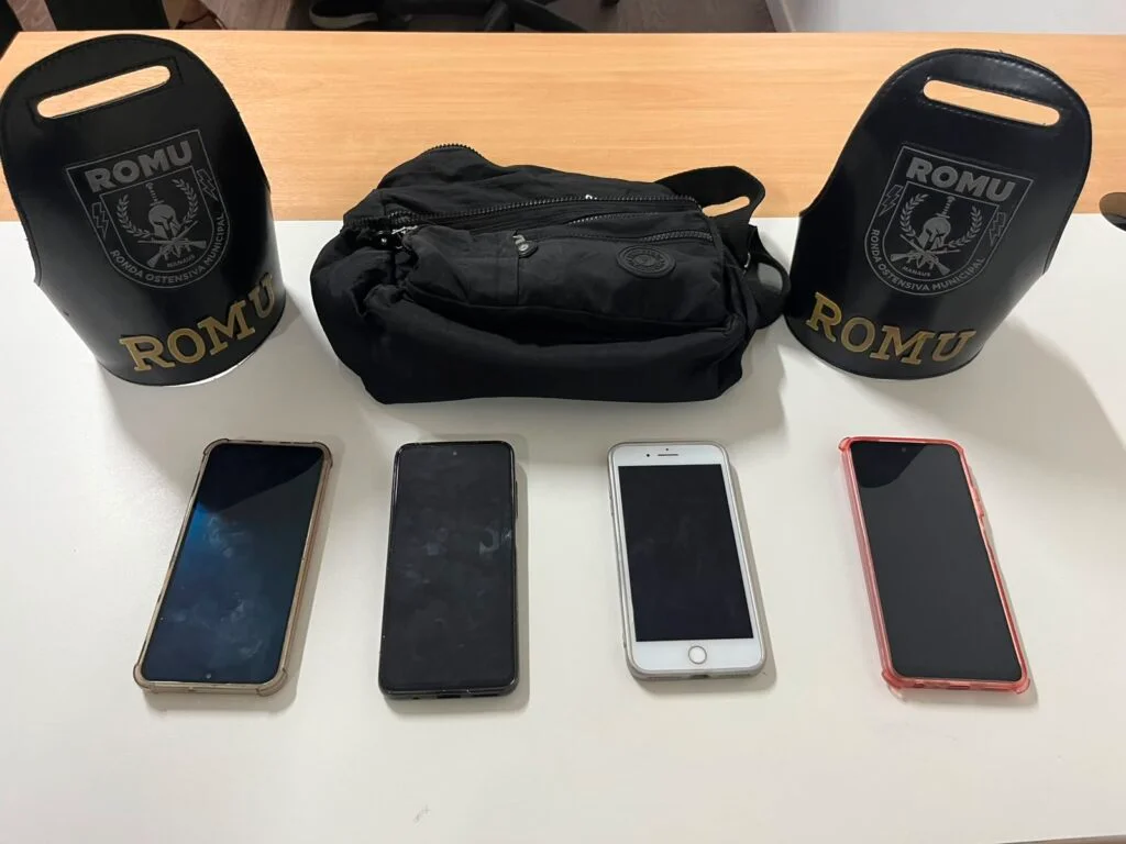 Guarda Municipal recupera celulares roubados em estação de ônibus