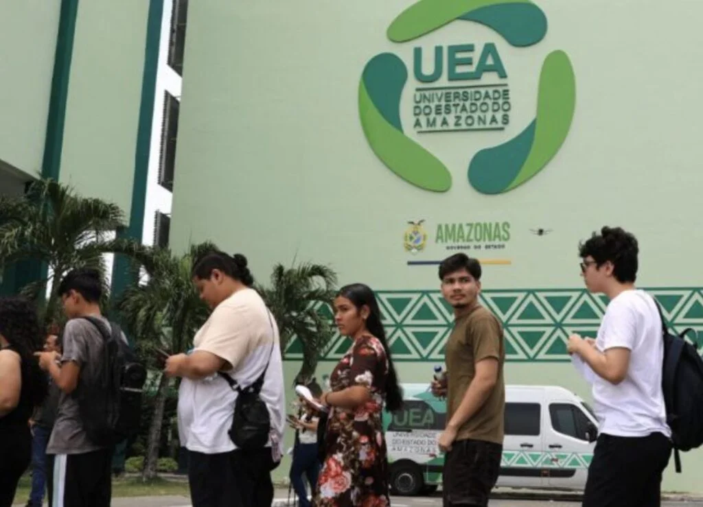 UEA abre inscrições para cinco especializações com 393 vagas