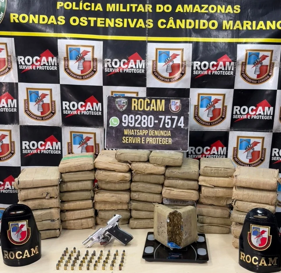 Vídeo:Rocam apreende drogas, arma e munições no bairro Da Paz
