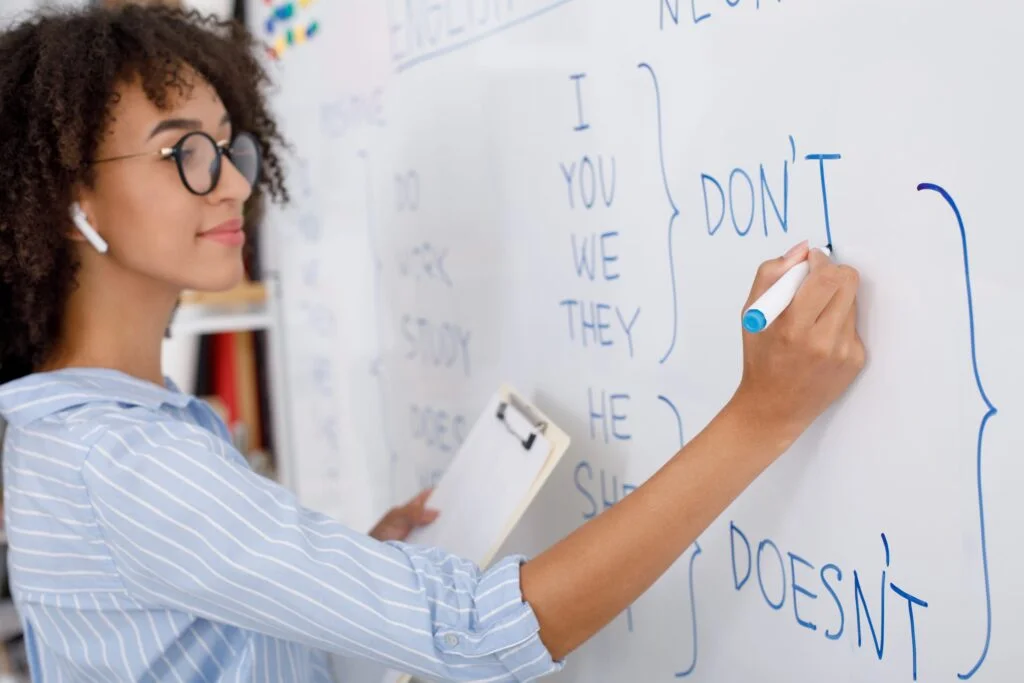 EUA oferecem 155 vagas para curso de inglês gratuito; inscrever