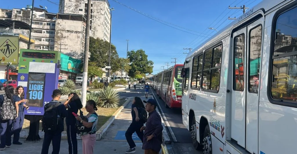 Greve dos ônibus: Justiça determina circulação mínima da frota durante paralisação em Manaus nesta terça-feira