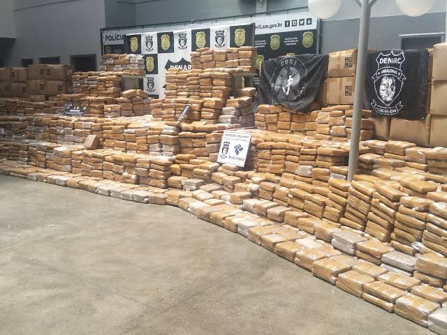 Polícia apreende 2,5 toneladas de skunk no Amazonas