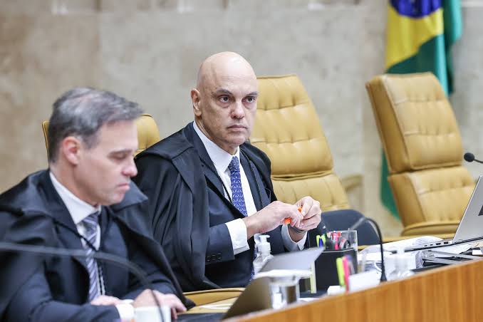PF aponta investigações de Mendonça contra Moraes sem autorização