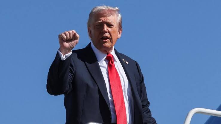Trump envia emissários à Rússia e à Ucrânia com plano para ‘acabar com a guerra’